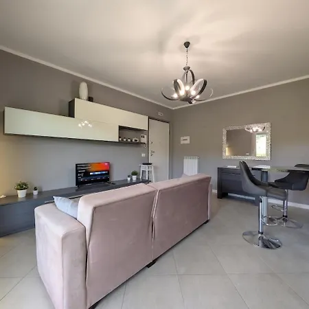 -terrazza Panoramica- Wifi Ac Garage E Ascensore شقة كوبرا ماريتيما