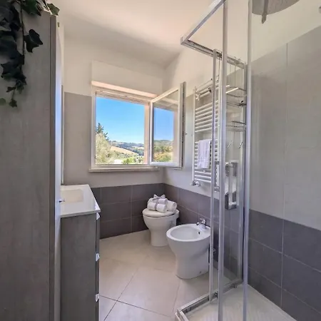 شقة -terrazza Panoramica- Wifi Ac Garage E Ascensore كوبرا ماريتيما