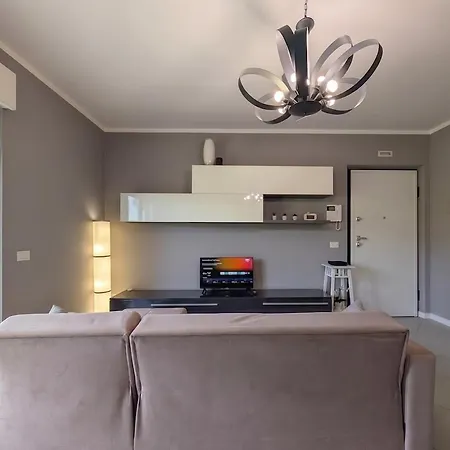 -terrazza Panoramica- Wifi Ac Garage E Ascensore شقة كوبرا ماريتيما